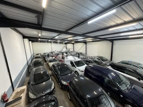 ENTREPOT 869M2 A VENDRE LE PLESSIS PÂTÉ