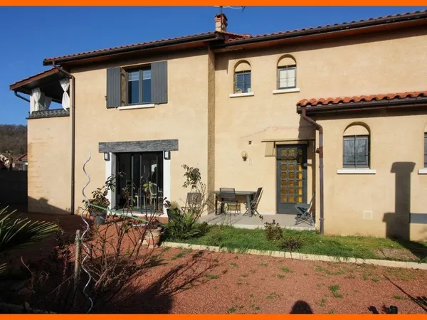 Maison de luxe 10 pièces 205 m²