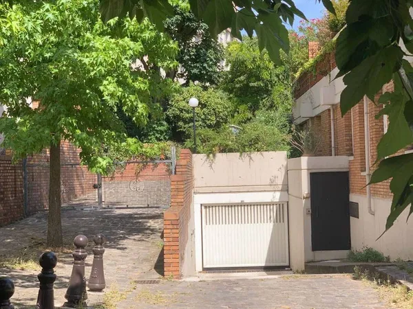Parking 11 m²