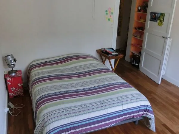 Chambre 12m² - Saint-Hélier - proche gare - 530