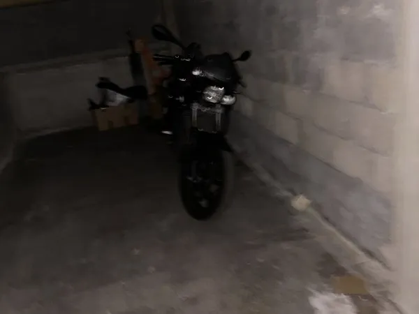 Box parking Paris 17
