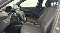 Peugeot 2008 1.2 PureTech 100ch S&S Active — photo 12