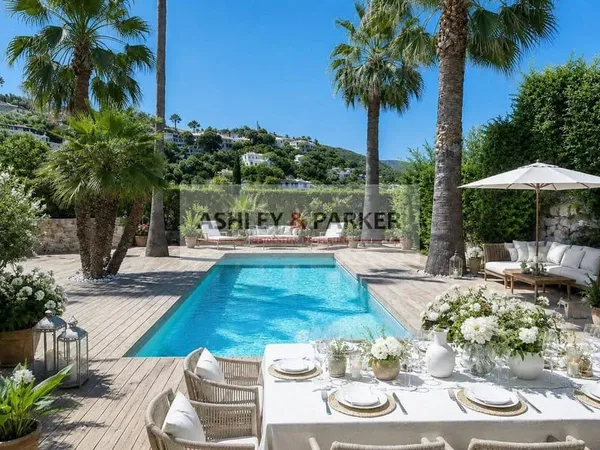 Villa 5 pièces 240 m²