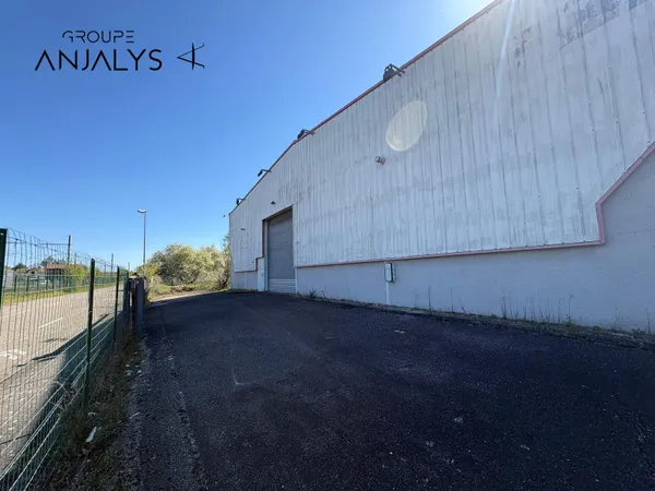 Local commercial 460 m²