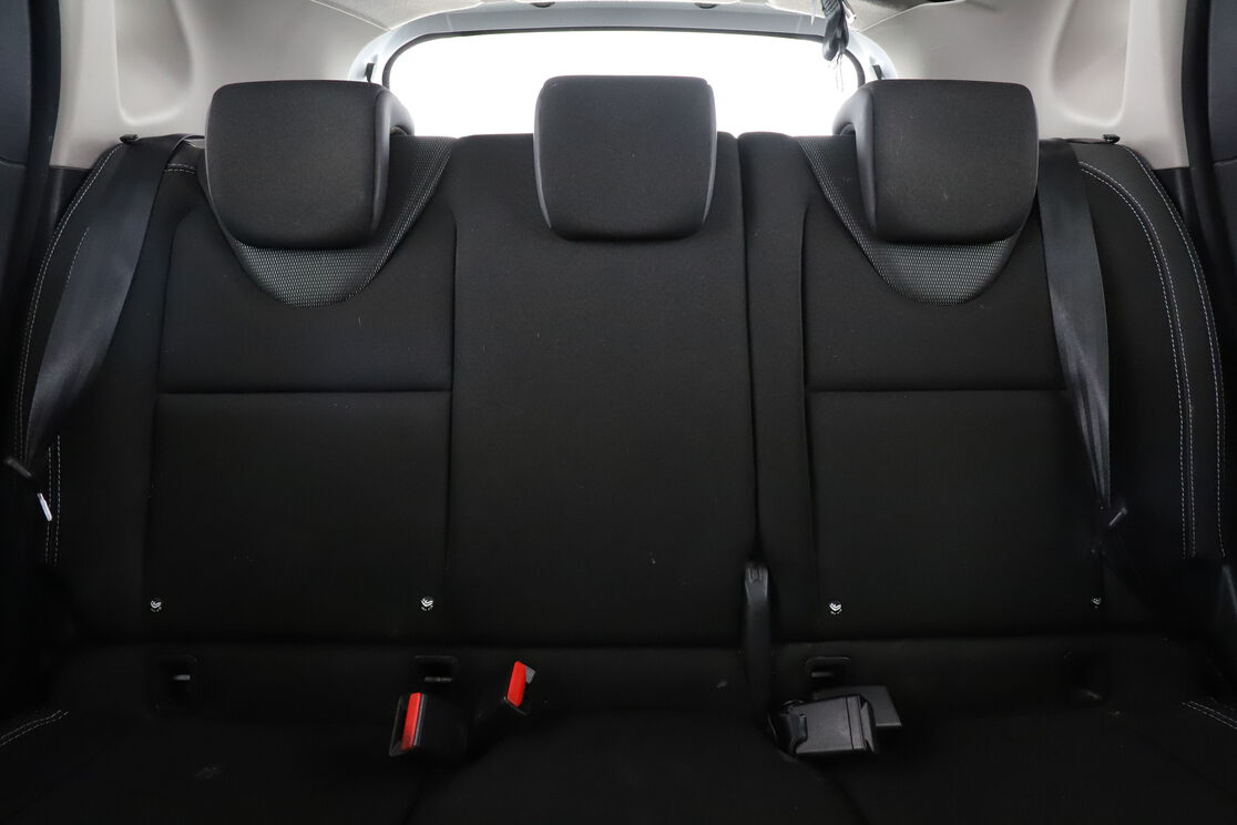 Renault Clio 1.5 dCi Energy Business — photo 14