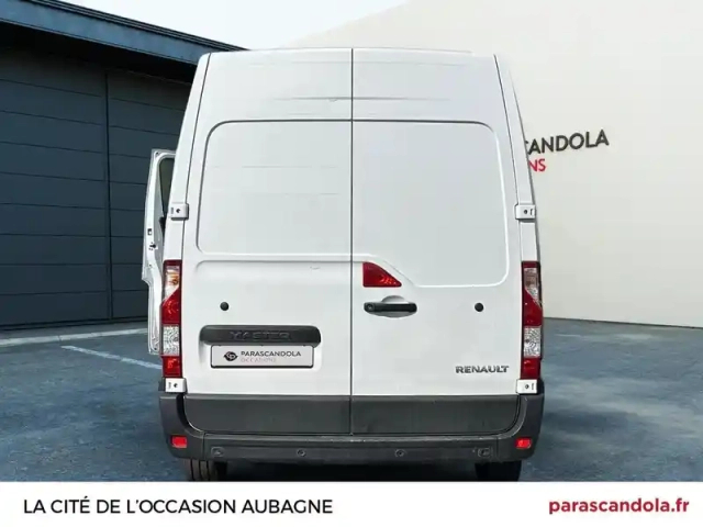 Renault Master fg f3300 l2h2 2.3 blue dci 135ch grand confort euro6 — photo 5