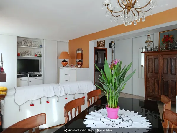 Maison - 5 pièces - Hyères