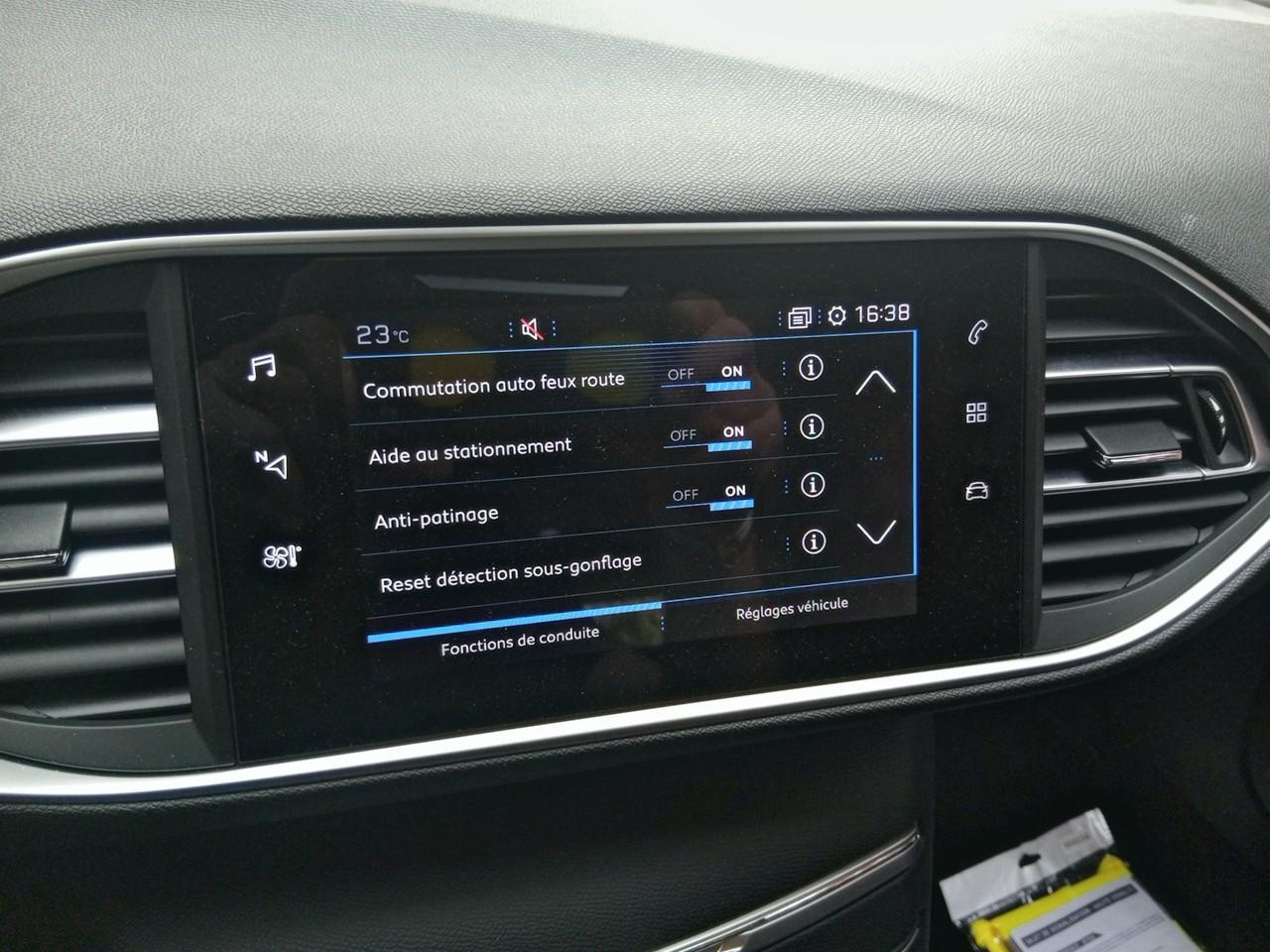 Peugeot 308 puretech 130ch s&s eat8 gt — photo 19