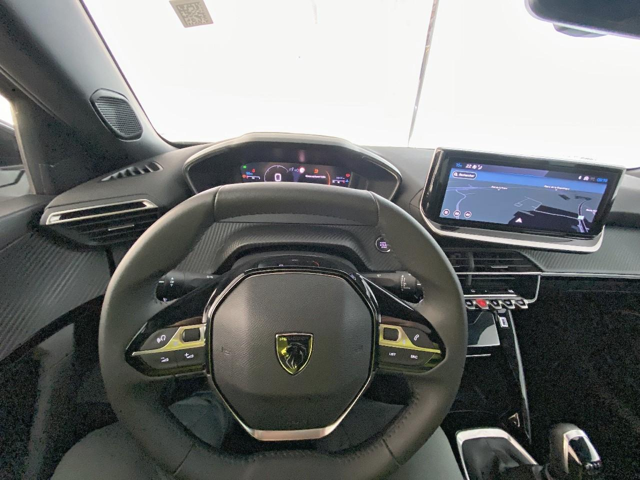 Peugeot 2008 100 s&s bvm6 allure — photo 12