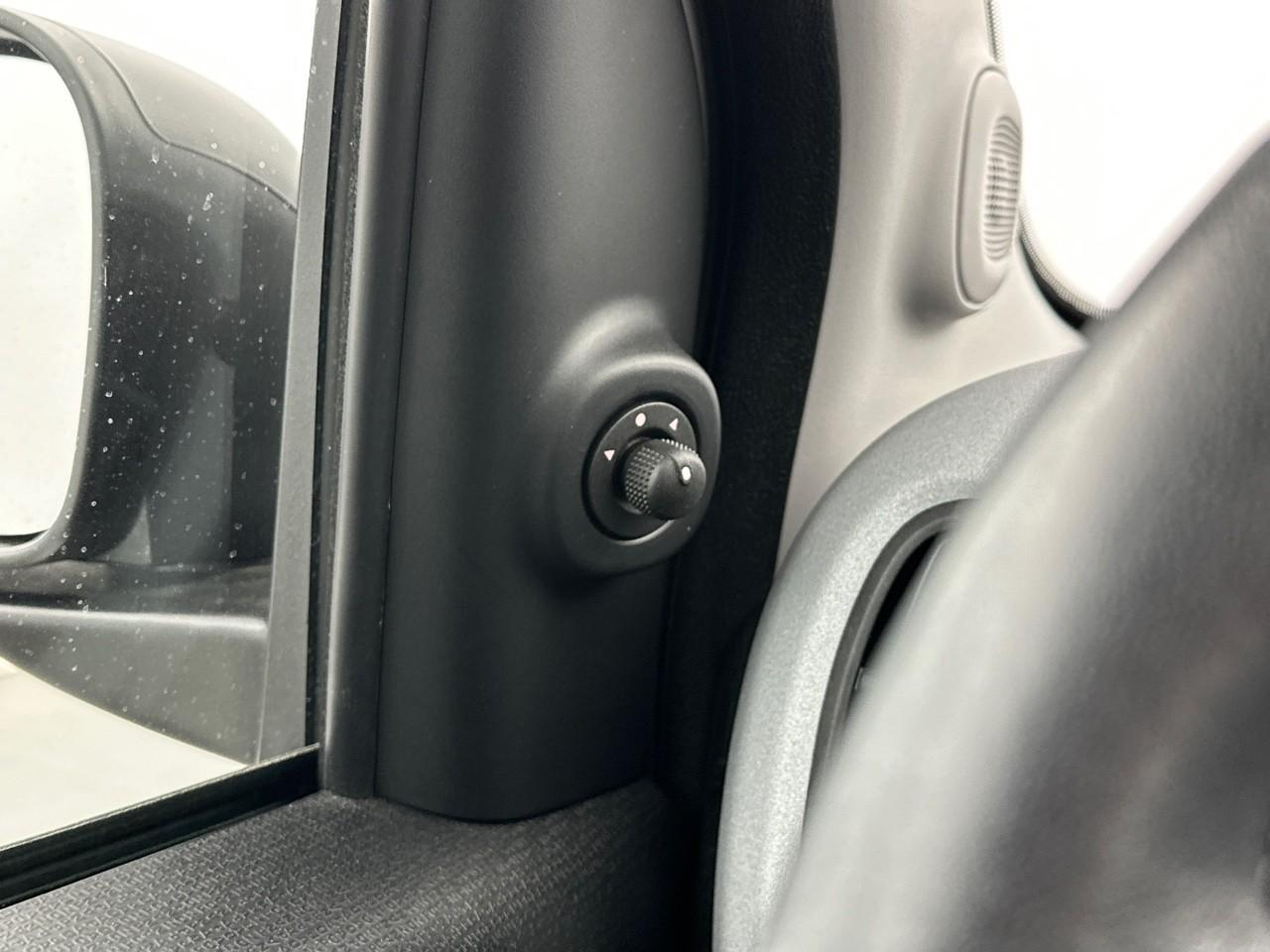 Fiat Panda 0.9 85 ch twinair s/s city cross — photo 15