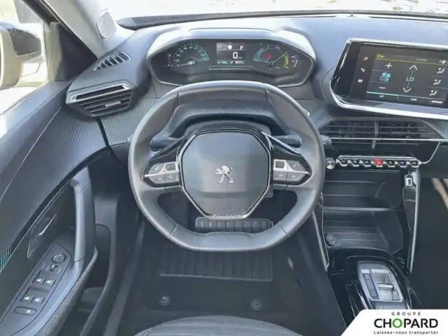 Peugeot 2008 electrique 136 ch — photo 17