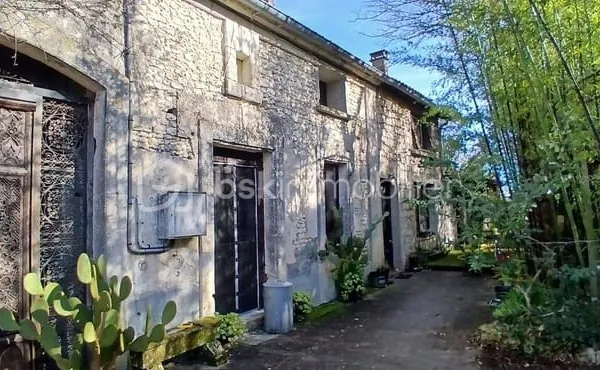 Ferme 9 pièces 379 m²