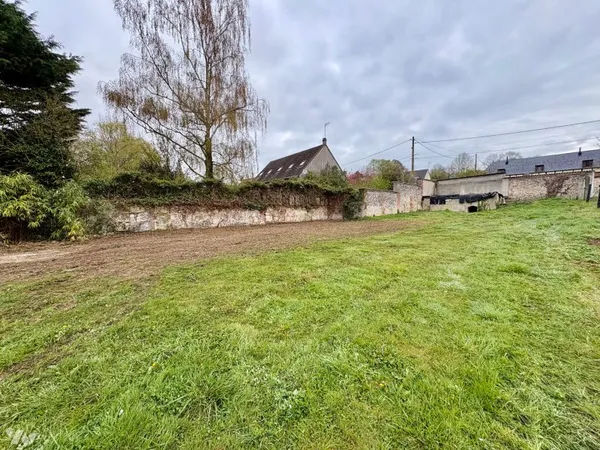 Terrain 615 m²