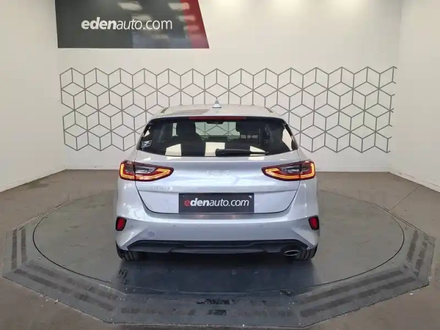 Kia Ceed 1.0 t-gdi 100 ch bvm6 — photo 4