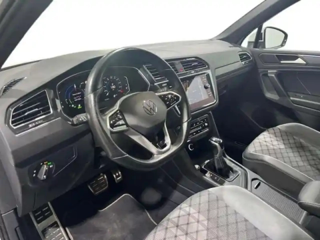 Volkswagen Tiguan 1.4 ehybrid 245ch dsg6 r-line — photo 9