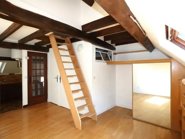 Studio 1 pièce 24 m²