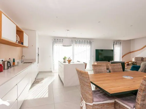 Maison 5 pièces 144 m²