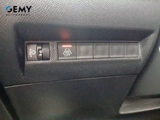 Peugeot 2008 puretech 130 s&amp;s bvm6 — photo 20