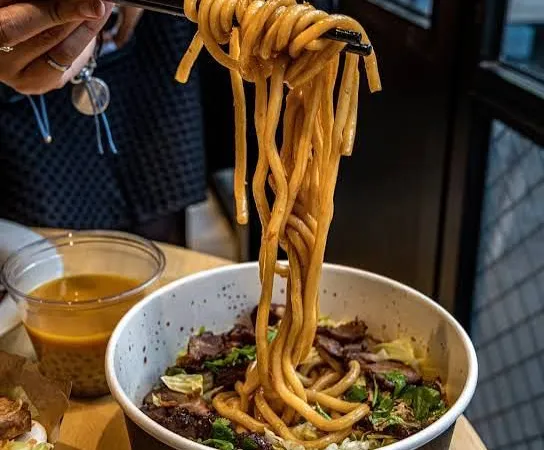 Restaurant street food avec extraction concept asiatique