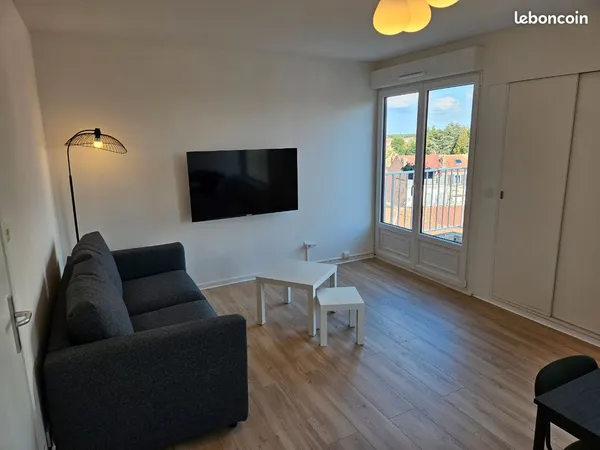 STUDIO meublé
