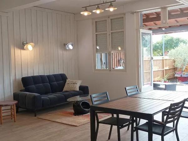 Maison-appart avec terrasse