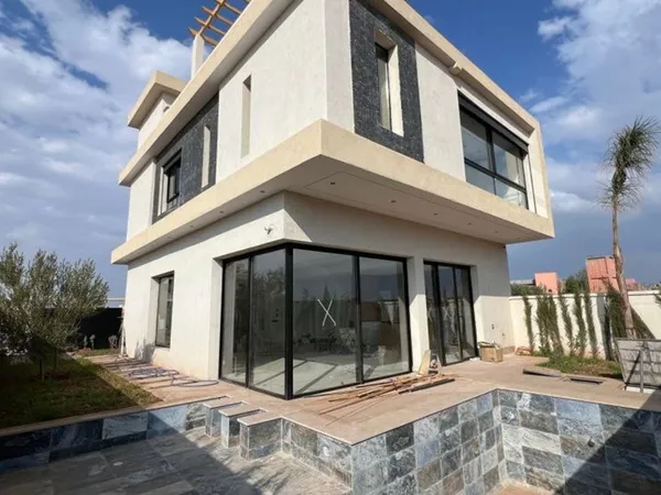Maison Contemporaine - 298m ²