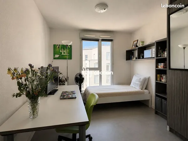 Studio 1 pièce 17 m²