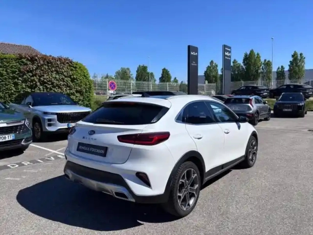 Kia Xceed 1.6 gdi 105ch + plug-in 60.5ch premium dct6 — photo 5
