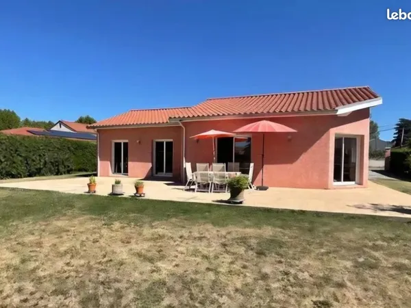 Loue Belle villa F5 plain pied 120 m²