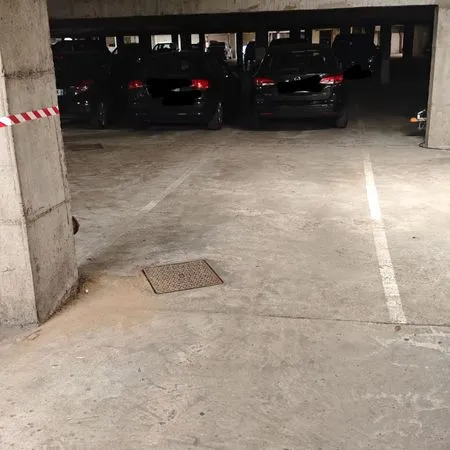 Place de parking sous terrain