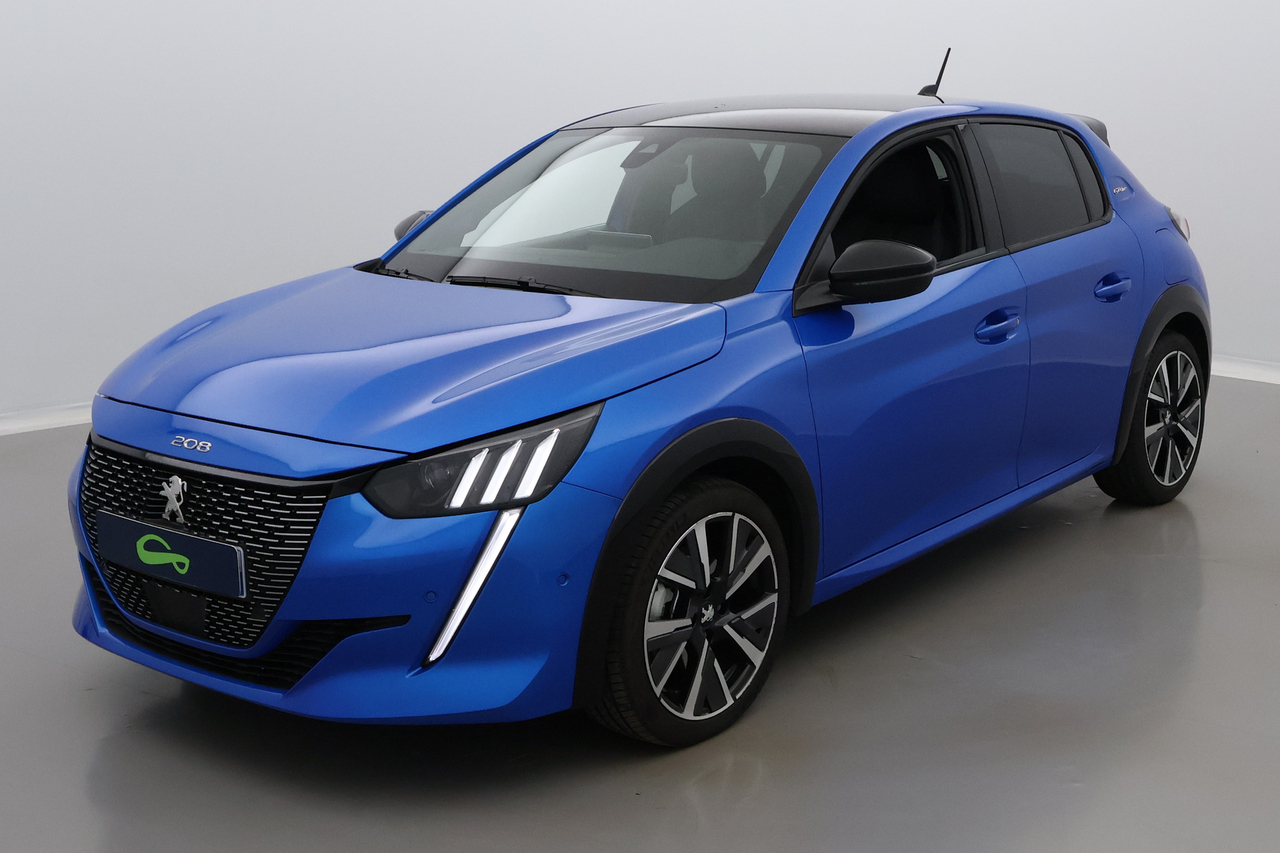 Peugeot 208 — photo 1