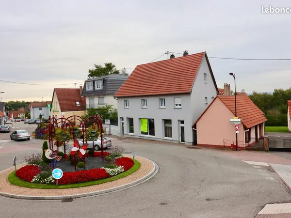 Local commercial Kaltenhouse