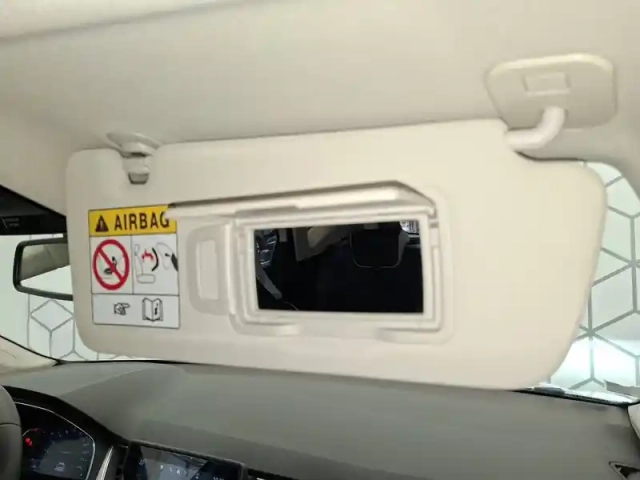 Renault Captur tce 140 edc - 21 — photo 41