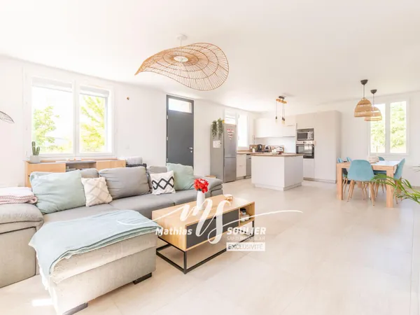 Maison T4 de 90m² sur terrain 484m² + dépendances