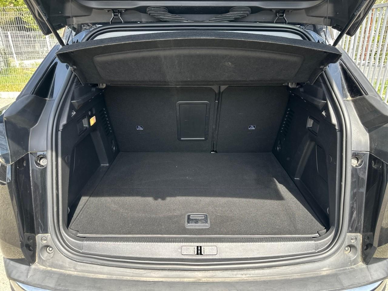 Peugeot 3008 hybrid 225ch allure pack e-eat8 — photo 6