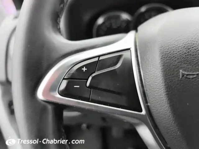Dacia Sandero blue dci 95 stepway — photo 16