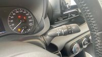 Toyota Yaris 70 VVT-i Dynamic 5p MY22 — photo 24