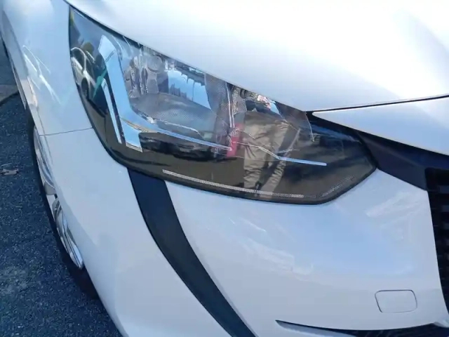 Peugeot 208 puretech 75 s&amp;s bvm5 — photo 16