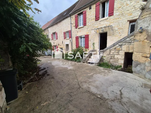 Coup de coeur pour cette maison en pierre de 180m2.