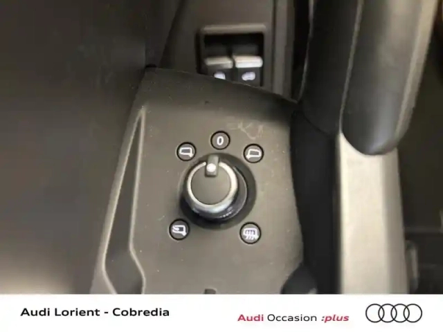 Audi Q3 45 tfsi e 245ch s line s tronic 6 — photo 12