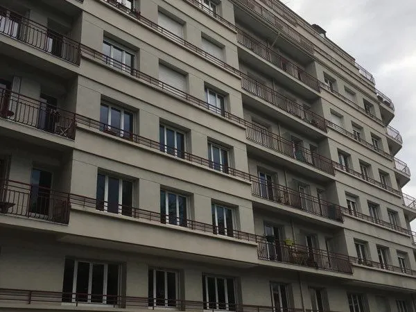 Appartement T2 -54m2 - vue sur massif. En attique