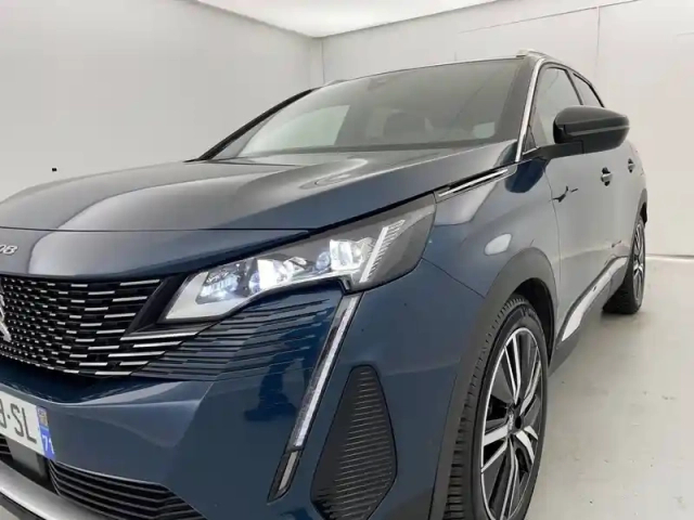 Peugeot 3008 hybrid4 300 e-eat8 — photo 33