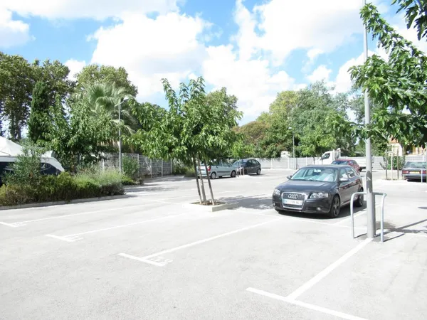 Parking extérieur
