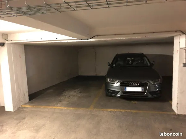 Lot de plusieurs parkings 102 Rue St Maur 75011 Paris