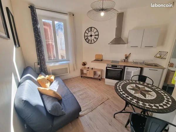 Studio 1 pièce 17 m²