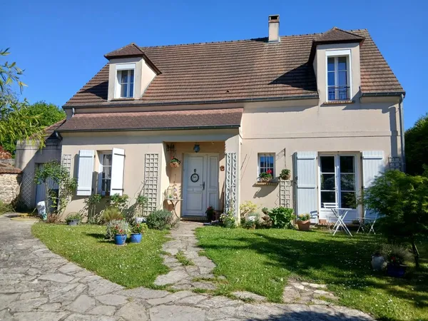 Chambre de 10m2 à louer sur Ennery