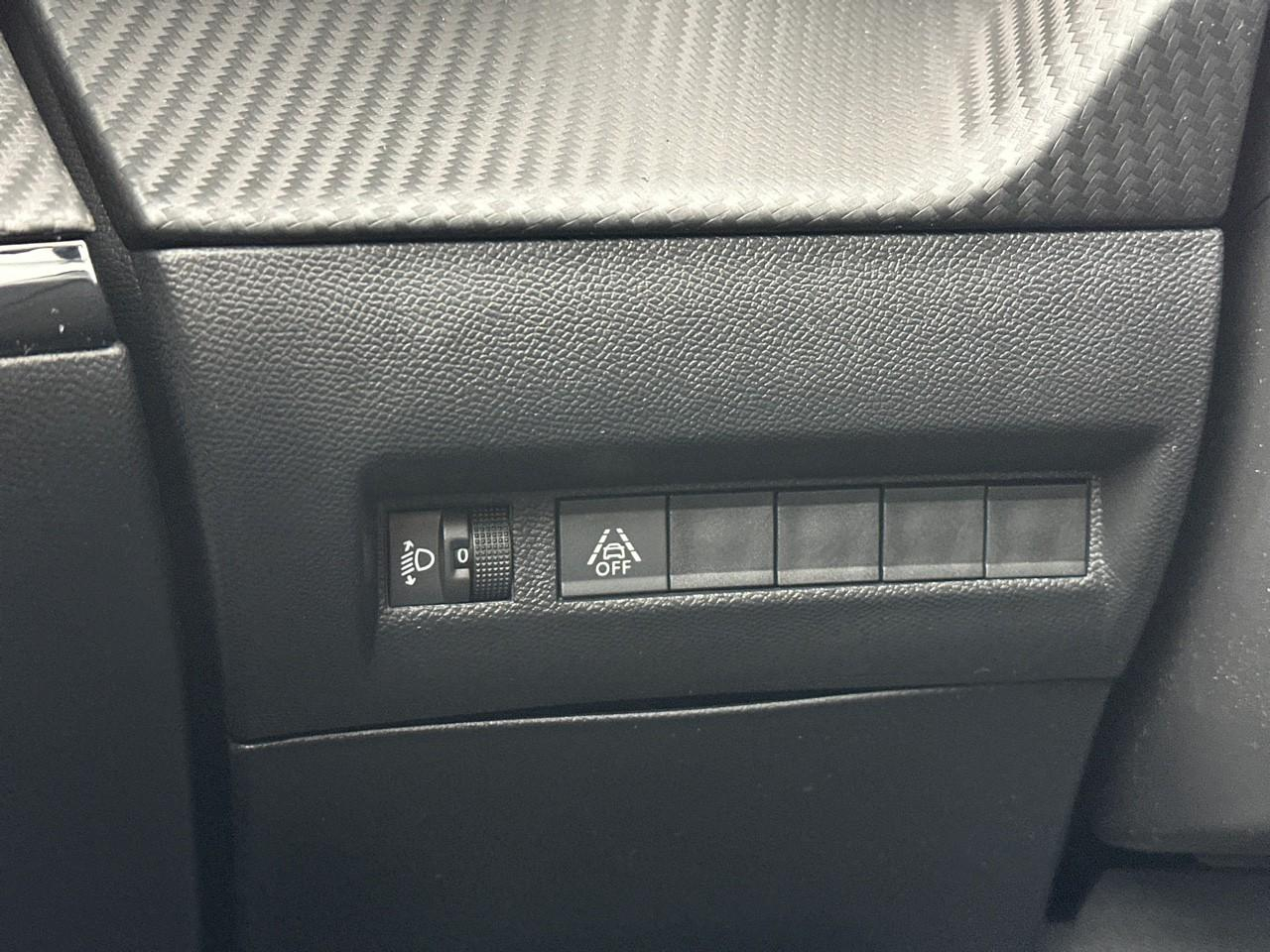 Peugeot 2008 puretech 130 s&s eat8 roadtrip — photo 16