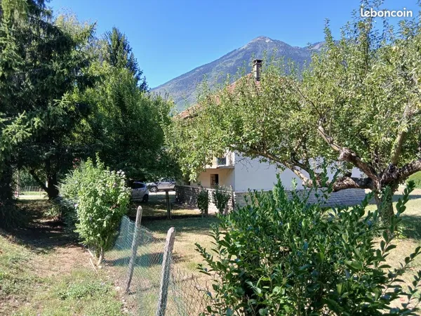 Terrain 570 m² La Chambre