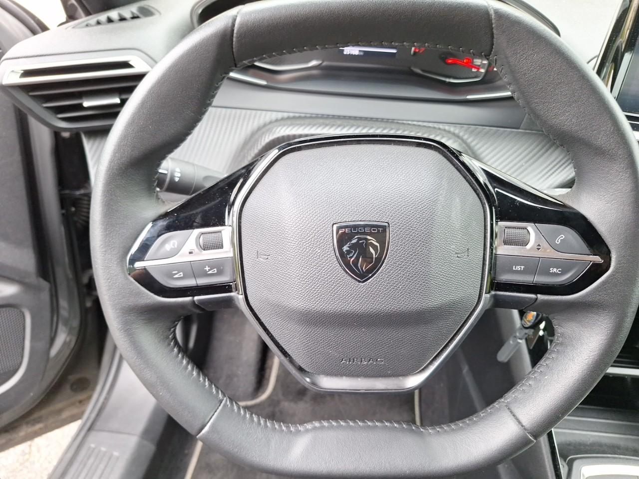 Peugeot 2008 1.2 puretech 100ch s&s active — photo 14