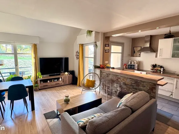 Charmant duplex 2 pièces de 53 m² avec loggia, cave et parking à Rambouillet